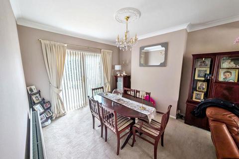 3 bedroom semi-detached house for sale, South Road, Stockton-on-Tees TS20
