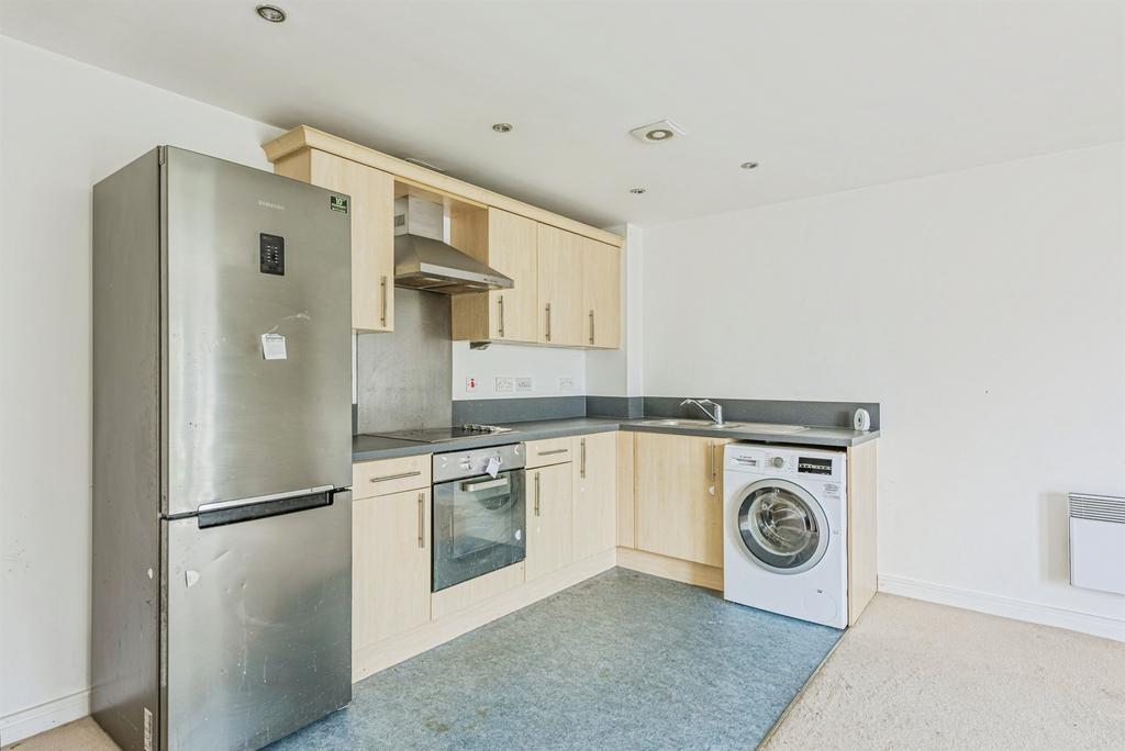 Apartment in Birmingham, Stockland Green, West Midlands - View 4