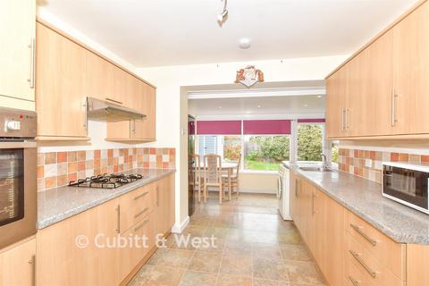 2 bedroom semi-detached bungalow for sale, Charlesworth Drive, Waterlooville PO7