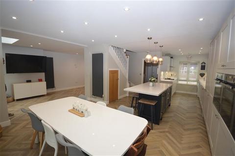 3 bedroom link detached house for sale, Old Challis Rise, Rayne, Braintree, CM77