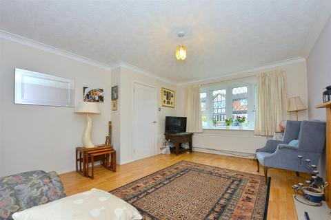 3 bedroom detached house for sale, Sedgeford Drive, Off Portland Crescent, Shrewsbury