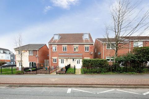 3 bedroom house for sale, White Swan Close, Killingworth, NE12