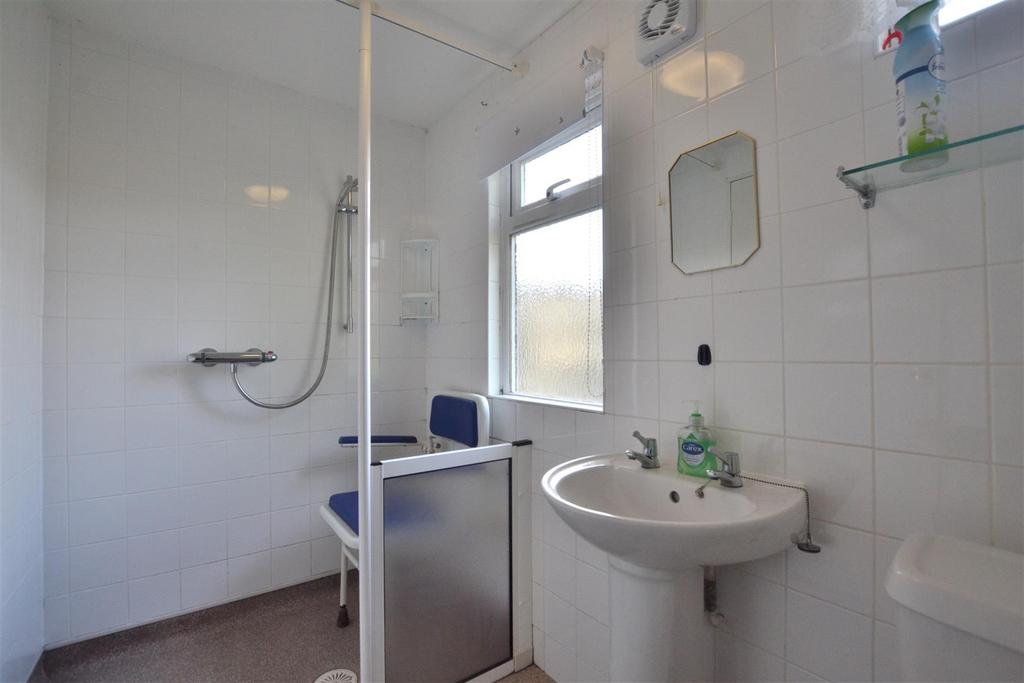 Shower, Wet Room.JPG
