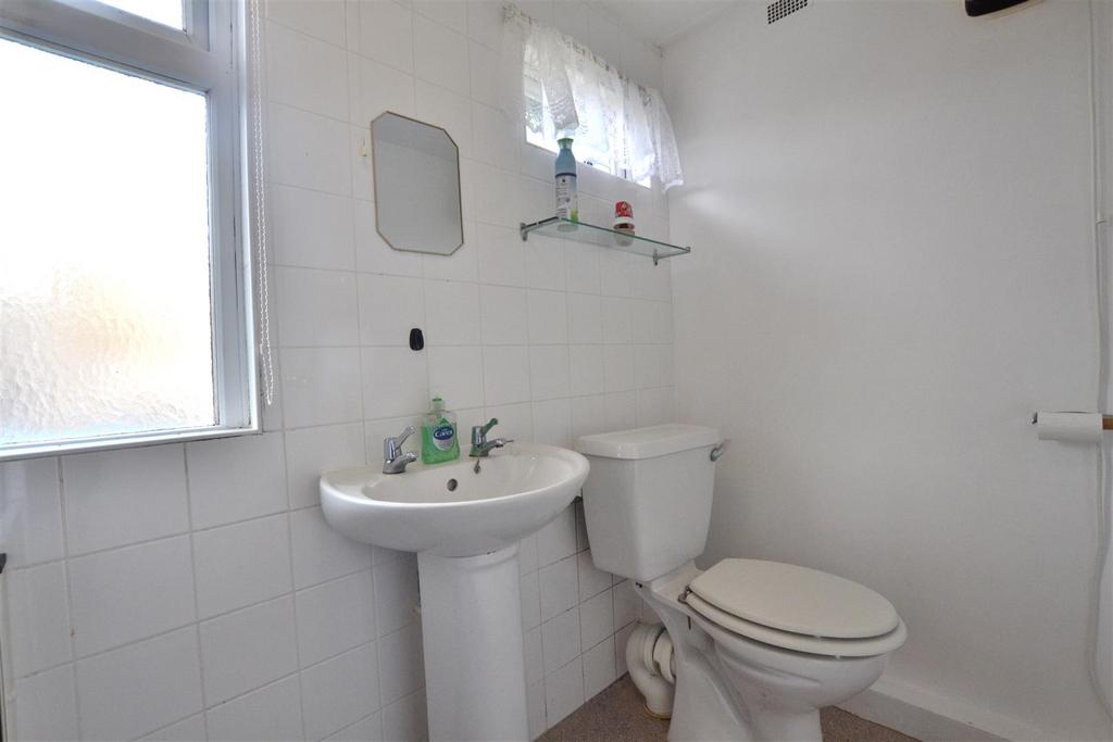 Shower Room.JPG