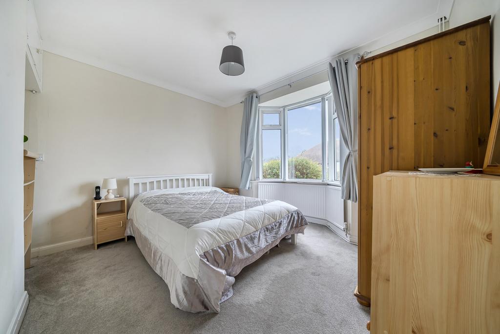 1421121-11-69aad8...