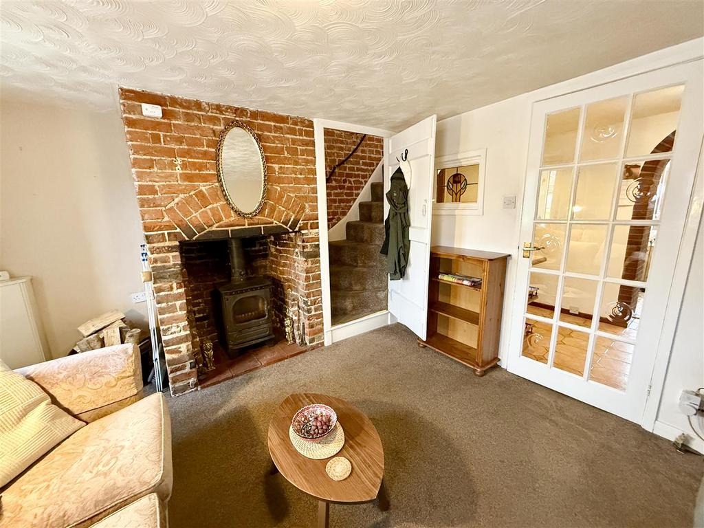 Sitting room and stairs
