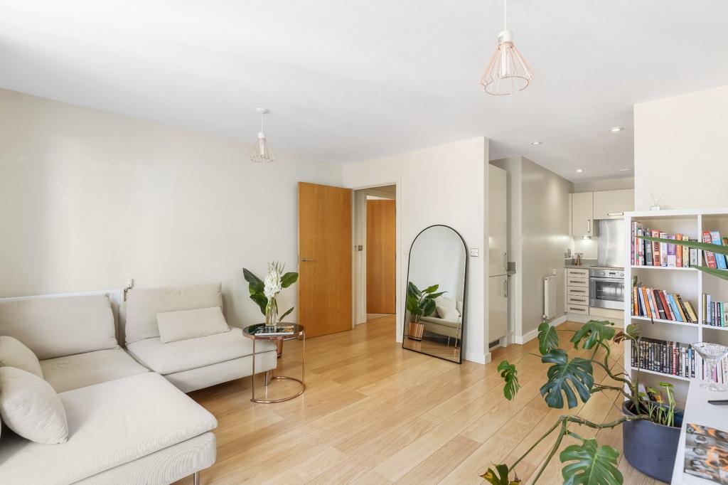 Apartment in London - View 4