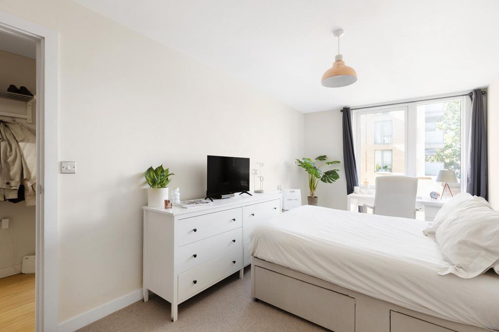 Apartment in London - More