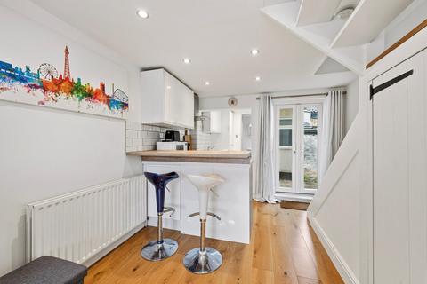 2 bedroom terraced house for sale, Heath Road, Weybridge, KT13
