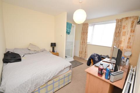 4 bedroom semi-detached house for sale, Yew Tree Road, Manchester M20