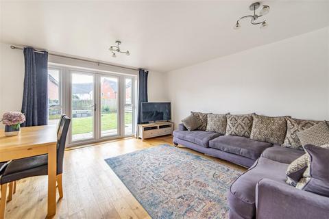 3 bedroom end of terrace house for sale, Weavers Road, Morpeth NE61