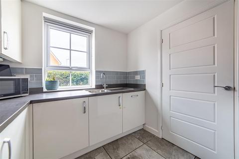 3 bedroom end of terrace house for sale, Weavers Road, Morpeth NE61
