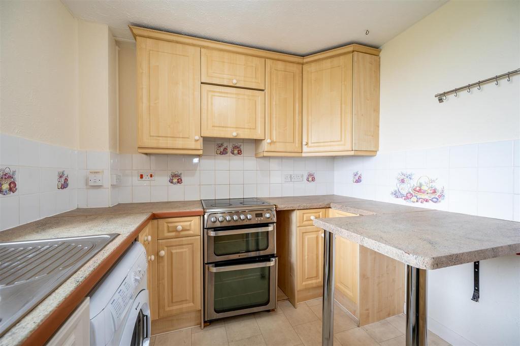 Flat 17 Ward Court 26 10.jpg
