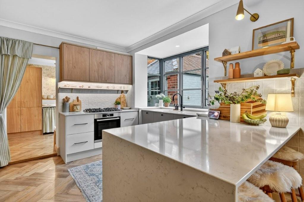 Image00013.jpeg