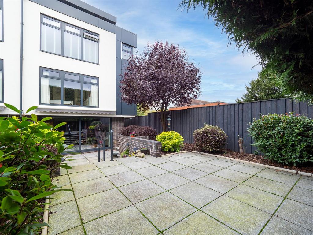 1 Avon Heights-28.jpg