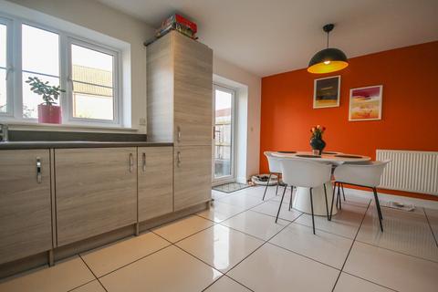 3 bedroom semi-detached house for sale, Orchard Crescent, King's Lynn, PE30