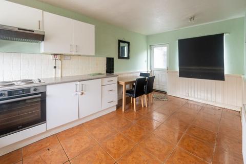 3 bedroom townhouse for sale, Oakwell Road, Drighlington