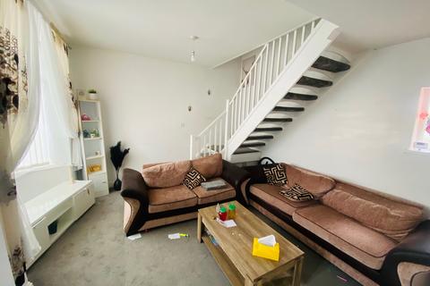 2 bedroom end of terrace house to rent, Watery Lane, SMETHWICK