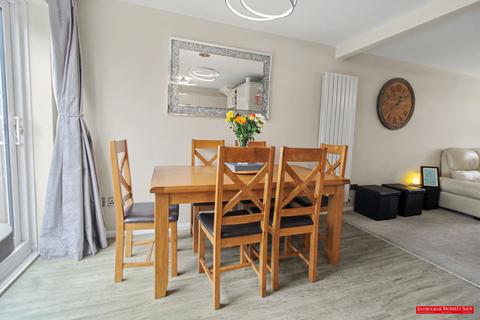 3 bedroom semi-detached house for sale, Brendon Close, Eastbourne BN23