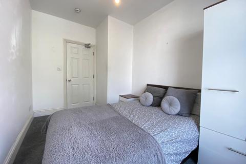 6 bedroom house share to rent, Edwin Street, Gravesend, Kent, DA12