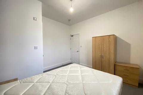 6 bedroom house share to rent, Edwin Street, Gravesend, Kent, DA12