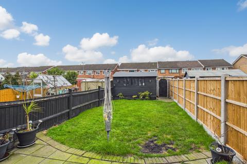 4 bedroom terraced house for sale, Milton Road, Corringham, SS17