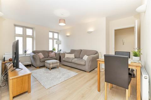 2 bedroom apartment for sale, Lockhart Road, Watford