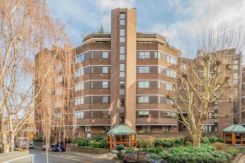2 bedroom flat for sale, Stevenage Road, London SW6