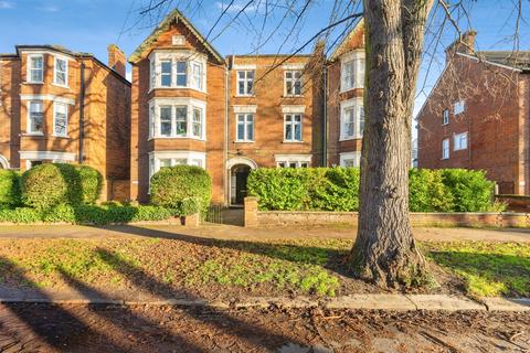 2 bedroom apartment for sale, Bushmead Avenue, Bedford