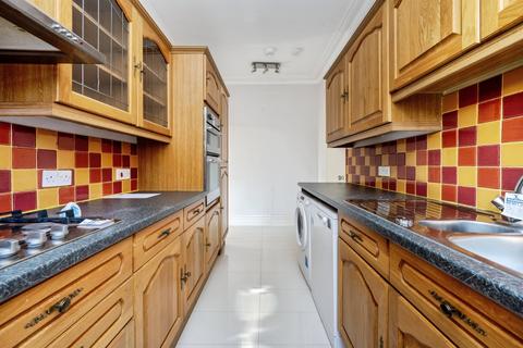 2 bedroom apartment for sale, Bushmead Avenue, Bedford
