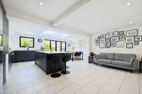 4 bedroom detached house for sale, Acorn Close, Park Farm