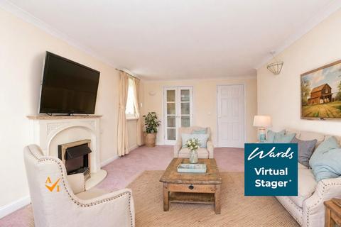 1 bedroom ground floor flat for sale, Bell Road, Sittingbourne, Kent