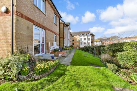 1 bedroom ground floor flat for sale, Bell Road, Sittingbourne, Kent