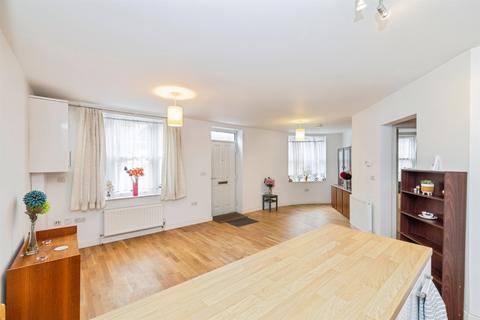 1 bedroom maisonette for sale, Percy Road, Watford