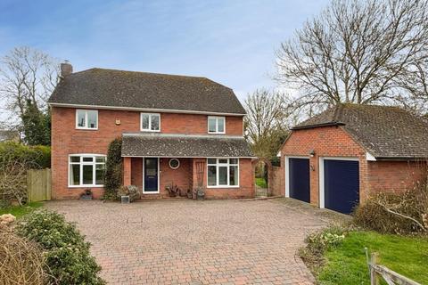 4 bedroom detached house for sale, APPLEDORE