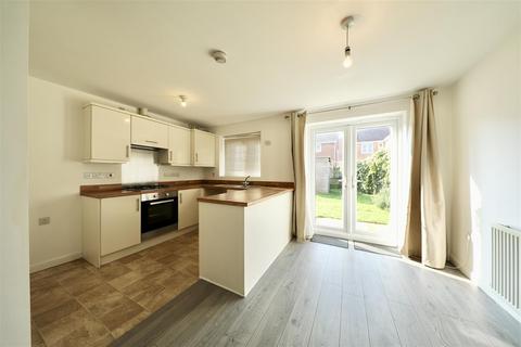 2 bedroom end of terrace house for sale, Pasture View, Kingswood, Hull