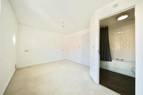2 bedroom end of terrace house for sale, Pasture View, Kingswood, Hull