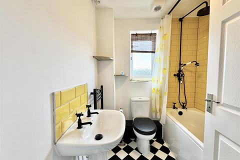 3 bedroom semi-detached house for sale, Fall Close, dodworth, Barnsley, S70 6DJ