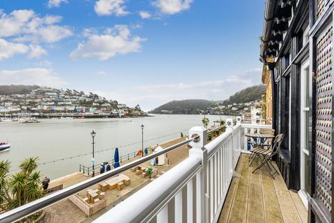 South Embankment, Dartmouth