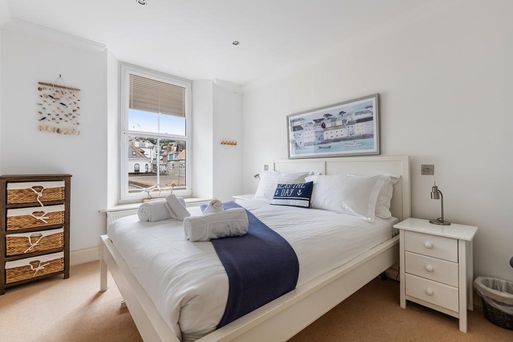 2 Bedroom