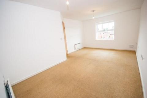 2 bedroom apartment to rent, Sunningdale Court, Little Lever, Bolton