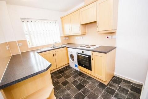 2 bedroom apartment to rent, Sunningdale Court, Little Lever, Bolton