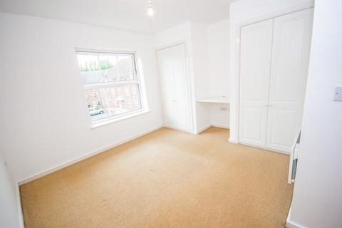 2 bedroom apartment to rent, Sunningdale Court, Little Lever, Bolton