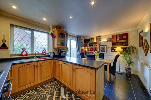 undefined, Flaxley Close, Winyates Green, B98