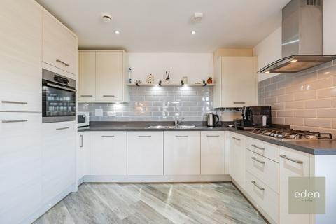 2 bedroom flat for sale, Germander Avenue, Halling, ME2