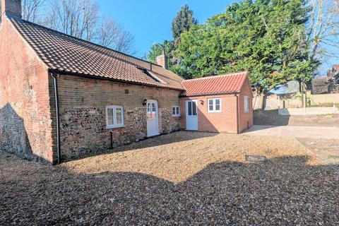 2 bedroom detached house to rent, Great Cressingham