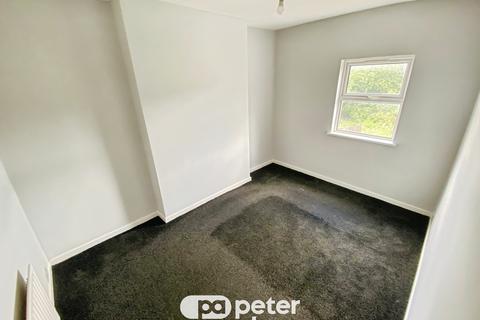 3 bedroom terraced house to rent, Wyndham Crescent, Rhondda Cynon Taff, CF44