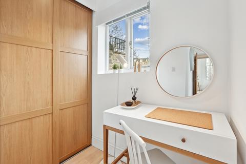 1 bedroom apartment for sale, Kempsford Gardens, London, SW5