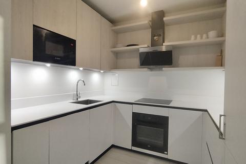 2 bedroom flat to rent, West Gate, Ealing