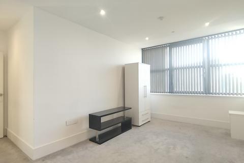 2 bedroom flat to rent, West Gate, Ealing